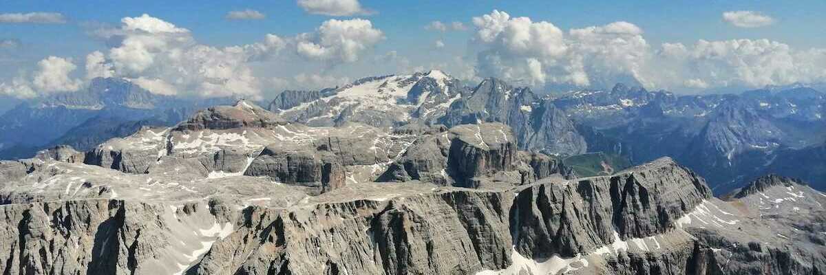 Verortung via Georeferenzierung der Kamera: Aufgenommen in der Nähe von 39048 Wolkenstein in Gröden, Südtirol, Italien in 3400 Meter